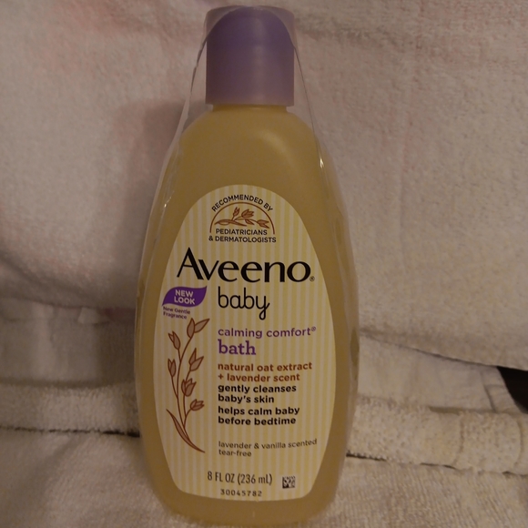 Aveeno baby calming comfort oat lavender wash 8 0z - Picture 1 of 2